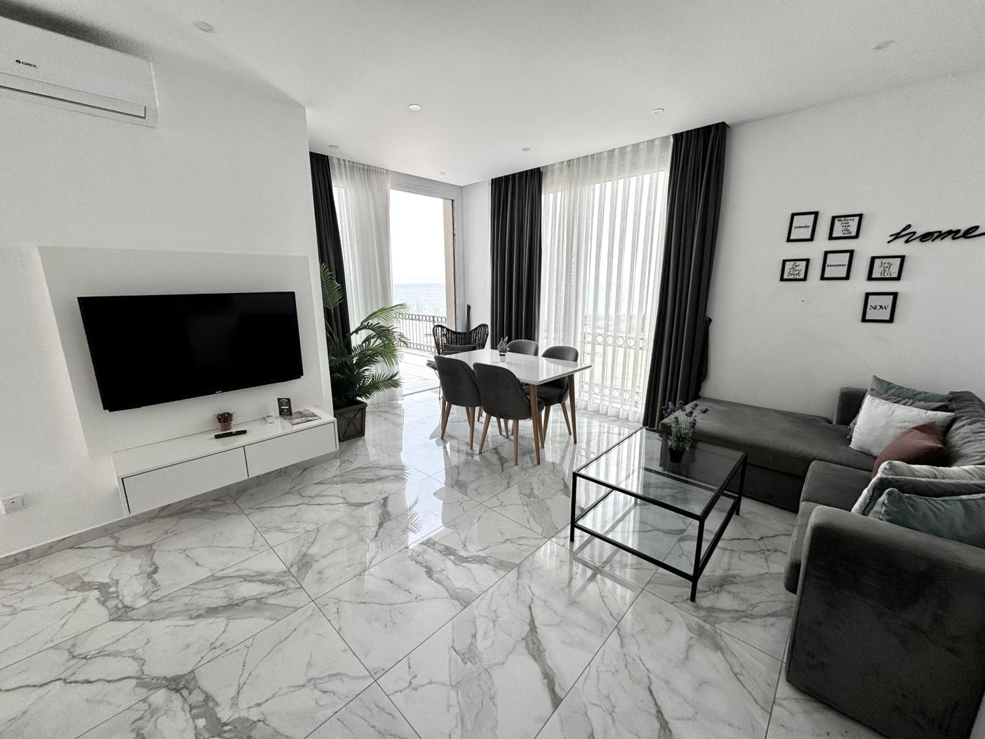 Carrington Holidays Kyrenia  Exterior foto