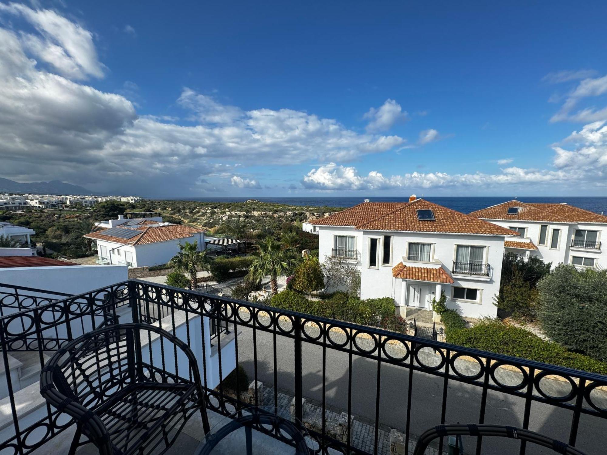 Carrington Holidays Kyrenia  Exterior foto