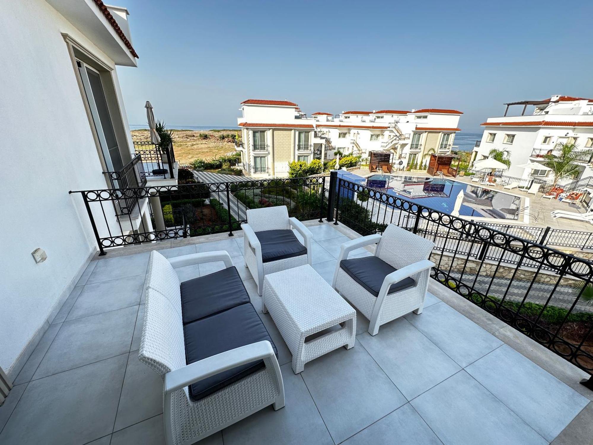 Carrington Holidays Kyrenia  Exterior foto