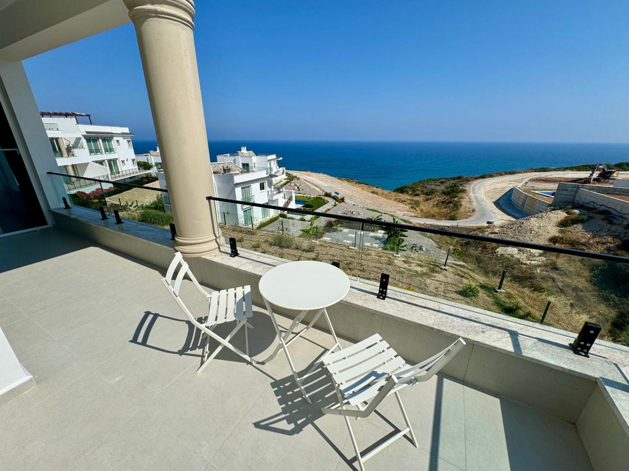 Carrington Holidays Kyrenia  Exterior foto