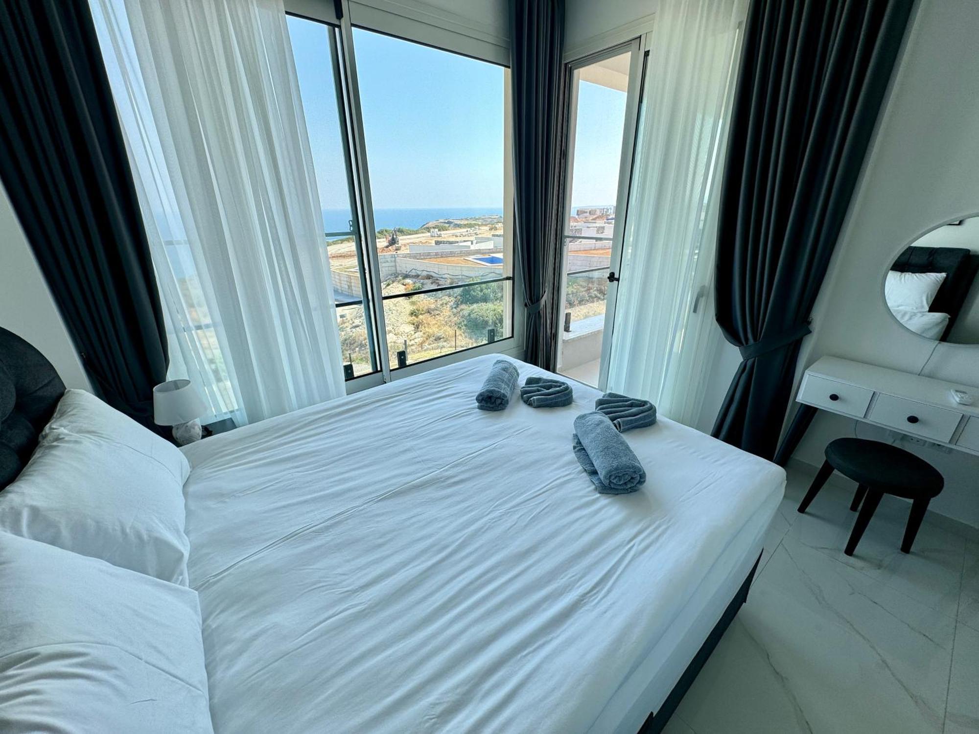 Carrington Holidays Kyrenia  Exterior foto